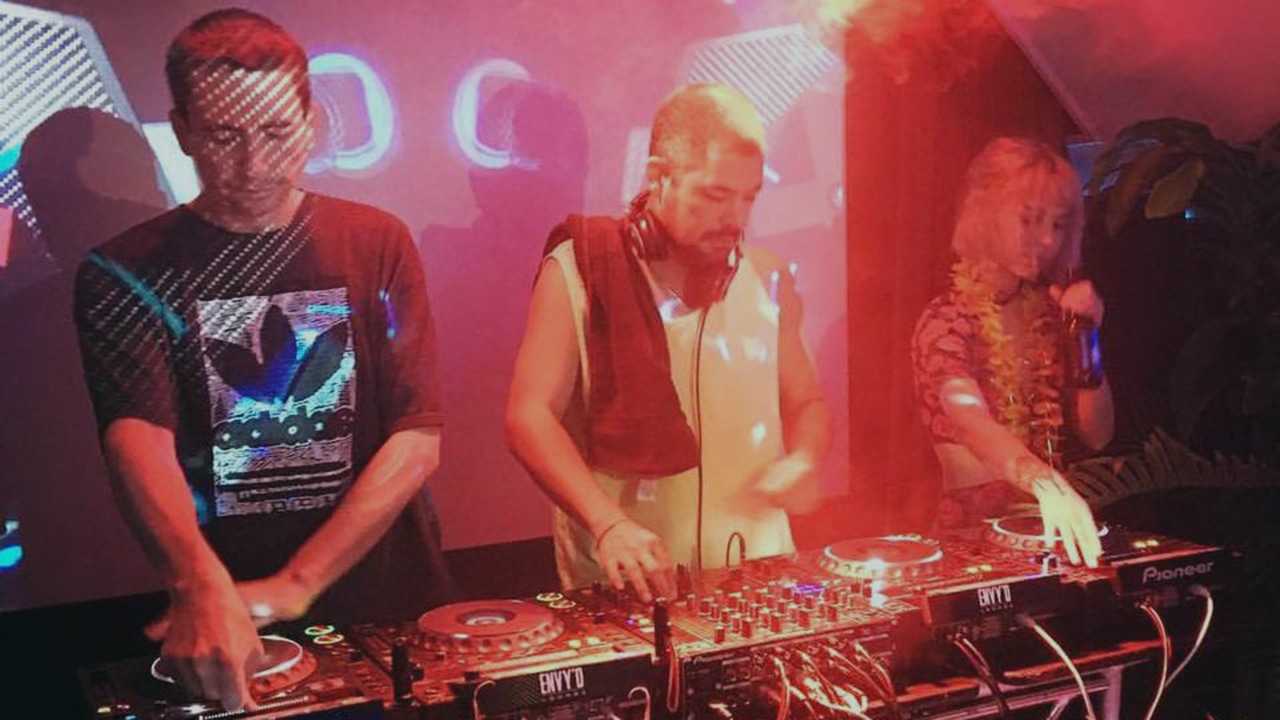 Mija Crashes NV’D Lounge