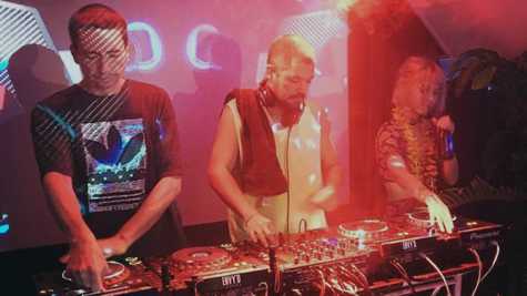 Mija Playing Envy'd Lounge