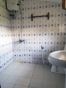 Stone Town Traditional Bathroom