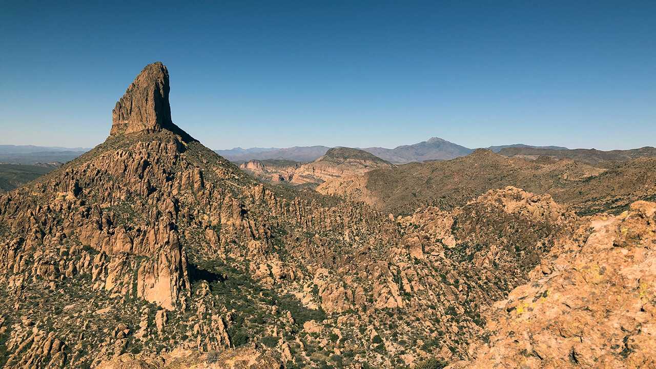 Superstition Mountains: Hiking Fremont Saddle